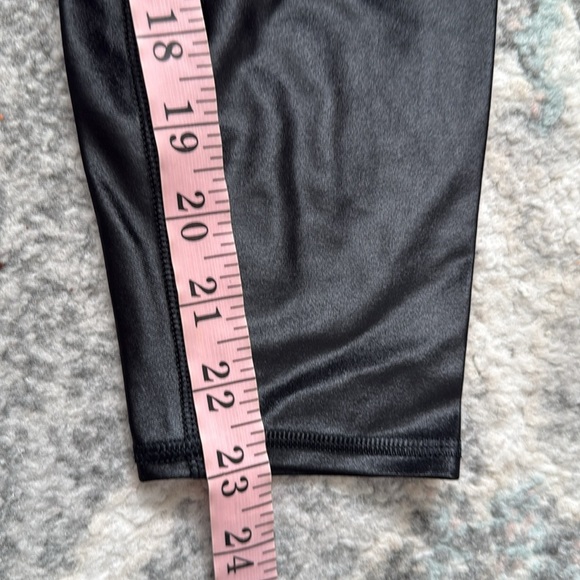 Alo Black Leggings - Picture 5 of 9